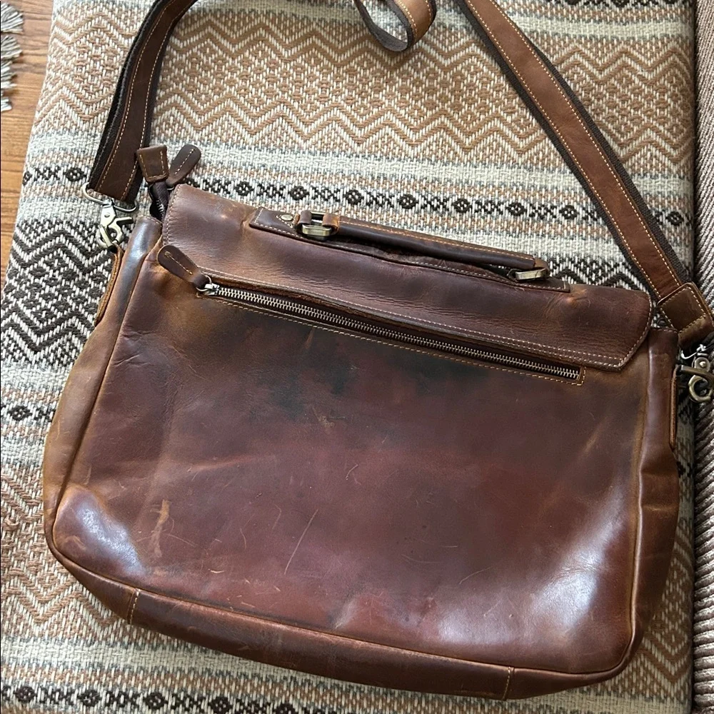 Classic Brown Leather Messenger Bag Laptop Bag
